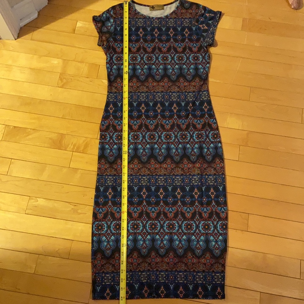 Dress - Picture 4 of 6